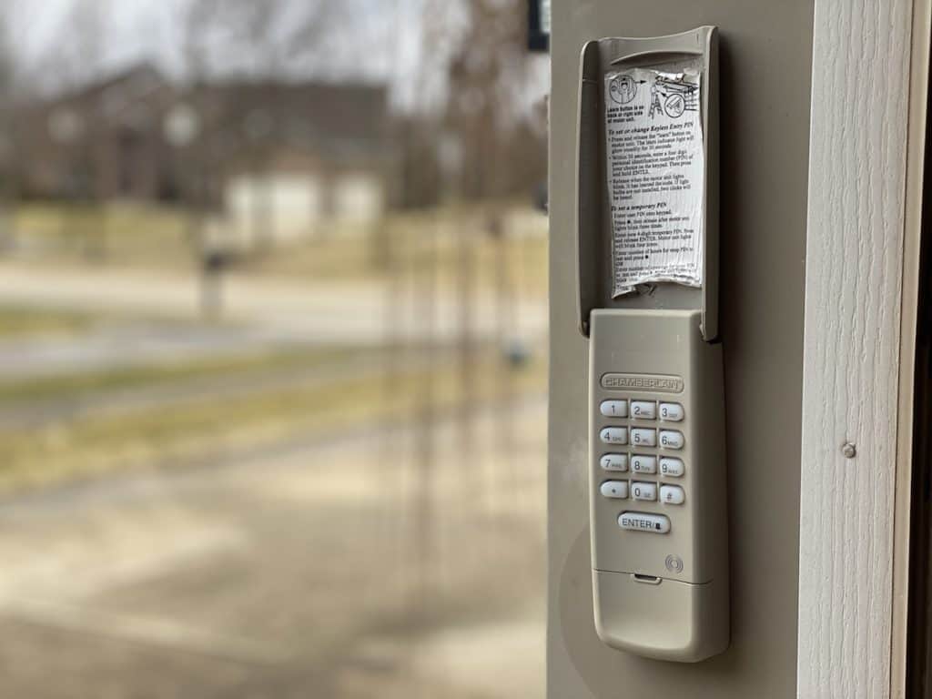 How to program and troubleshoot a chamberlain garage door opener keypad 